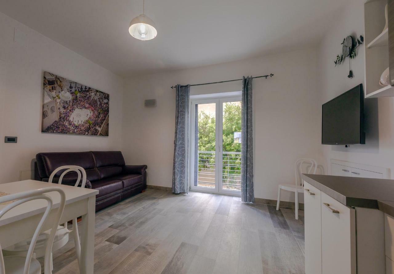 カロヴィーニョ Casa Angela Rosaヴィラ エクステリア 写真
